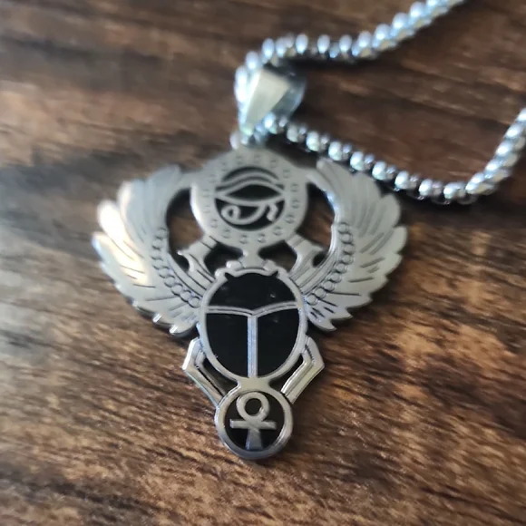 🪲🪲🪲🪲 Stainless Steel  Egyptian Scarab Pendant Necklace 🪲🪲🪲🪲 - Picture 5 of 6